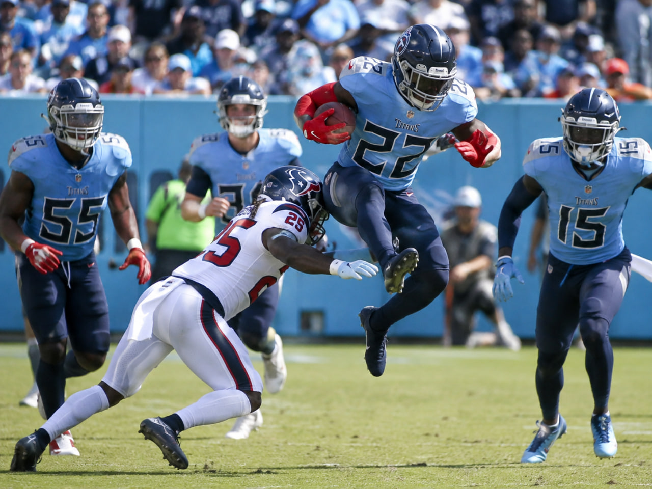 Watching a Tennessee Titans football game live